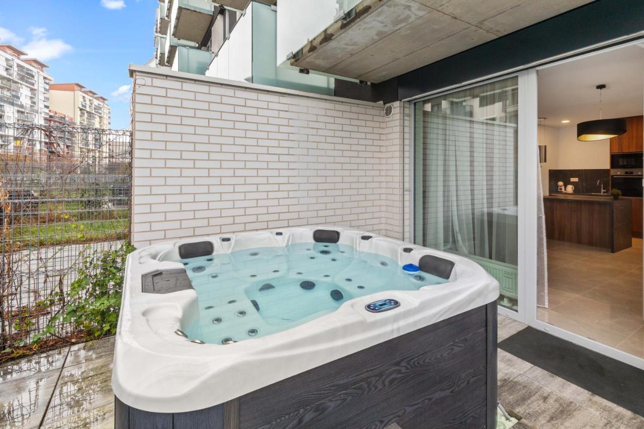 Ferienwohnung Lam Jegeho Alej - Jacuzzi - Free Parking Pressburg Exterior foto