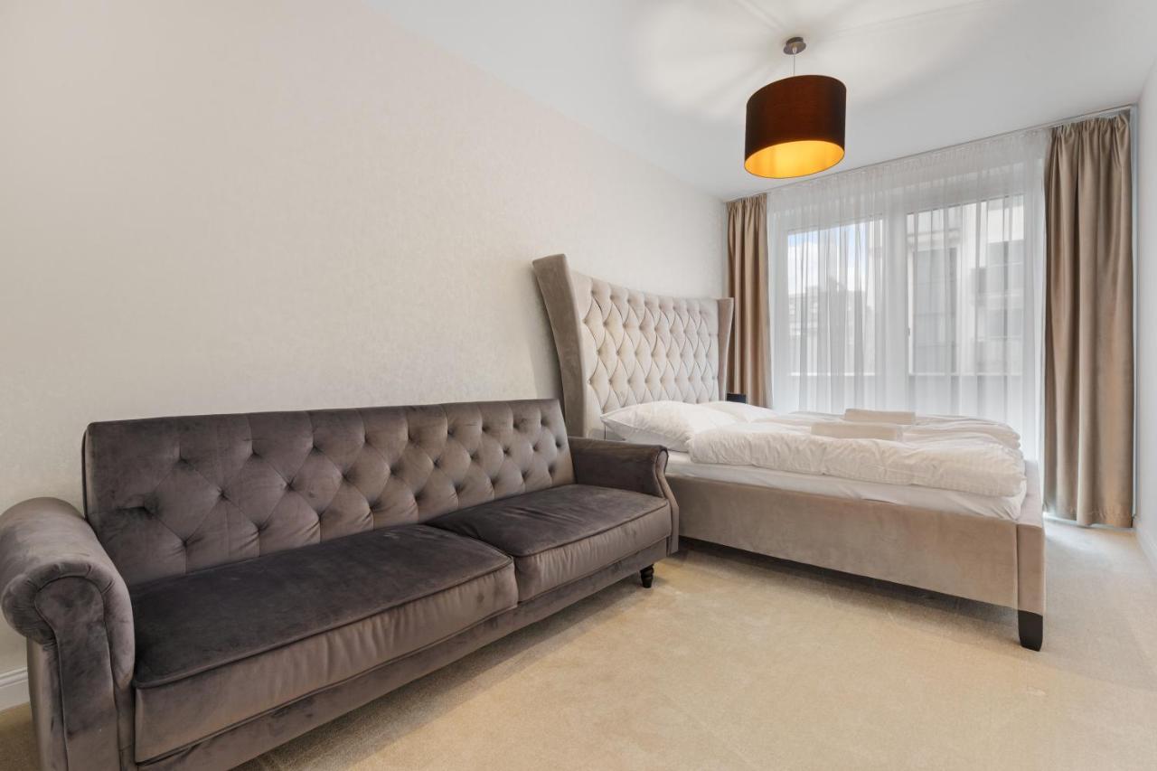 Ferienwohnung Lam Jegeho Alej - Jacuzzi - Free Parking Pressburg Exterior foto