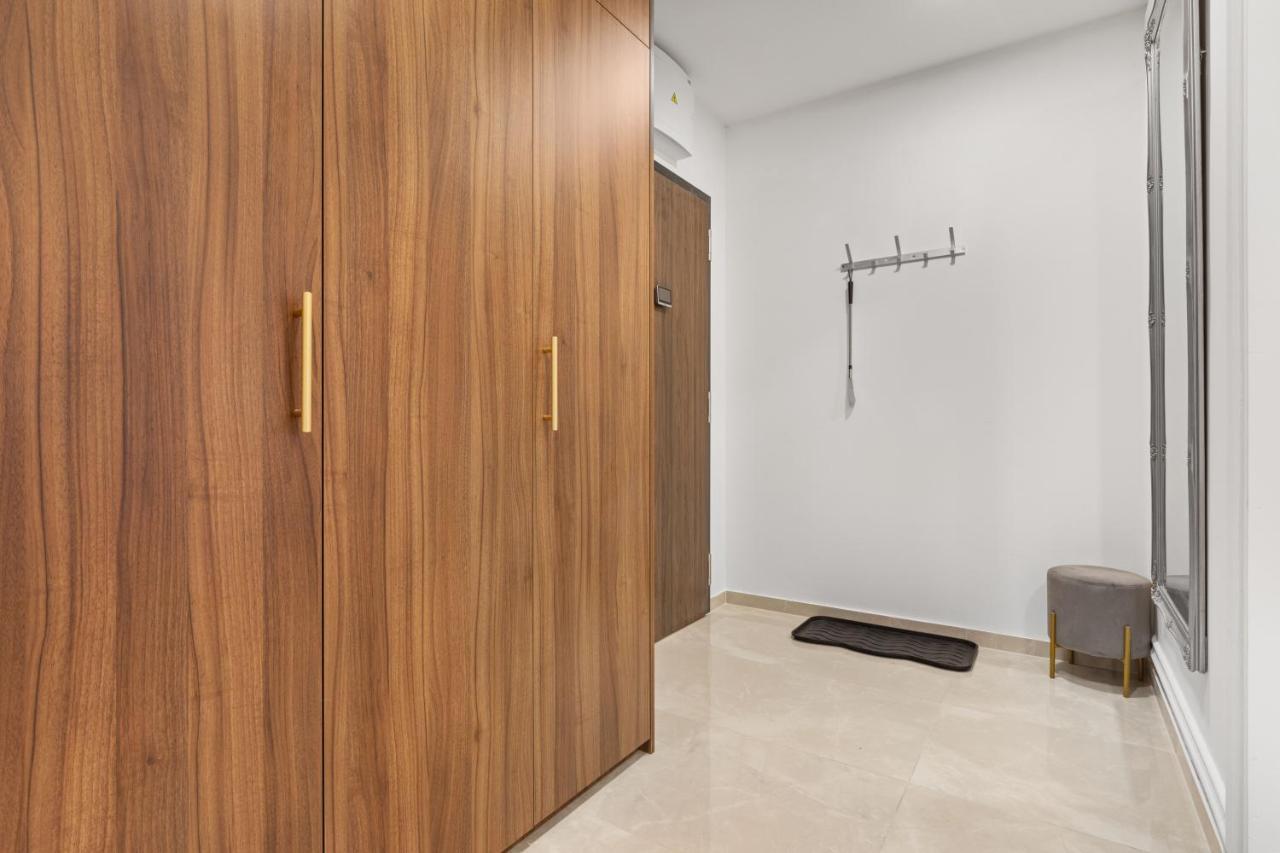 Ferienwohnung Lam Jegeho Alej - Jacuzzi - Free Parking Pressburg Exterior foto