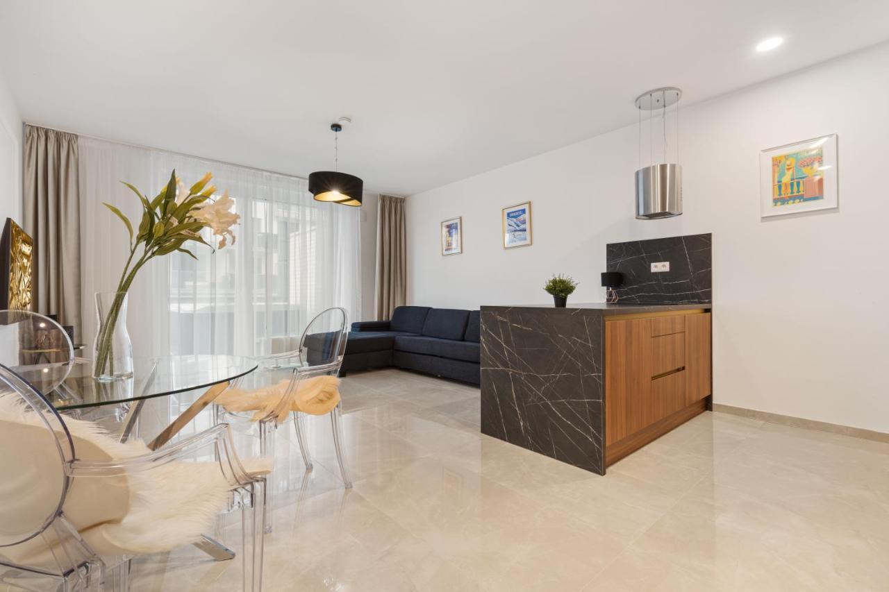Ferienwohnung Lam Jegeho Alej - Jacuzzi - Free Parking Pressburg Exterior foto