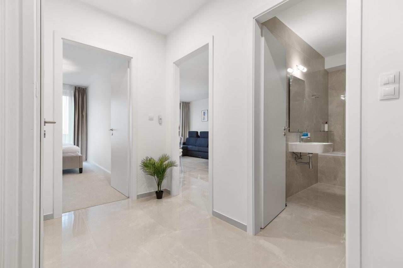 Ferienwohnung Lam Jegeho Alej - Jacuzzi - Free Parking Pressburg Exterior foto