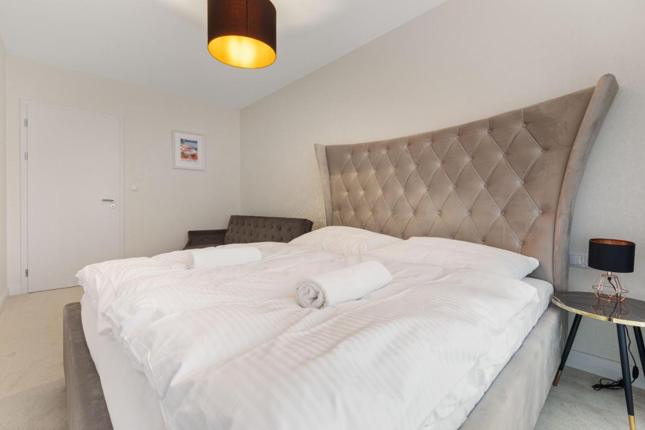 Ferienwohnung Lam Jegeho Alej - Jacuzzi - Free Parking Pressburg Exterior foto